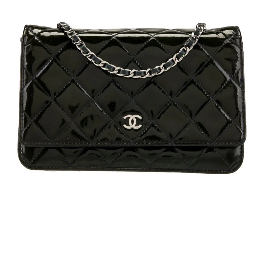 Chanel Blue Patent Leather Crossbody Bag - Picture 7 of 8